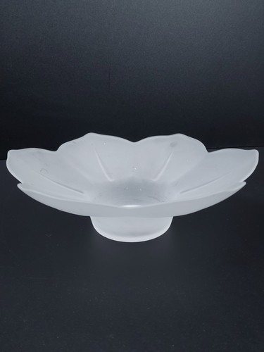 Frosted satin glass pedestal - satin,