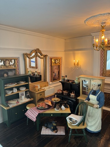 Dollshouse scale complete - 1/12,