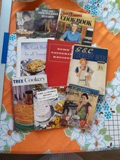 13Vintage Cookery Booklets