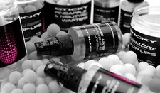 Sticky Baits Fluoro Pop-Ups & Bait Spray / Carp Fishing Bait