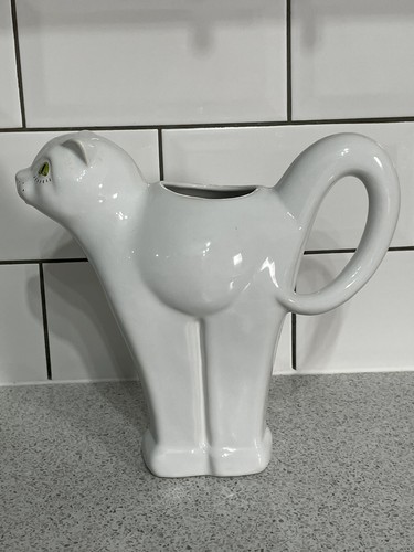 Carlton ware standing white - ware,
