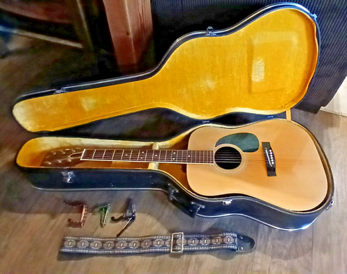 Rare guitar 1974 - rare,