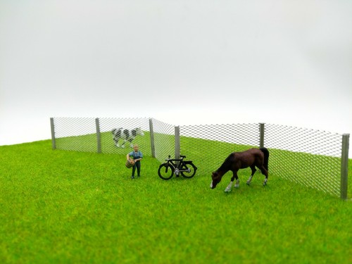 Model wire mesh fence chain - fence,