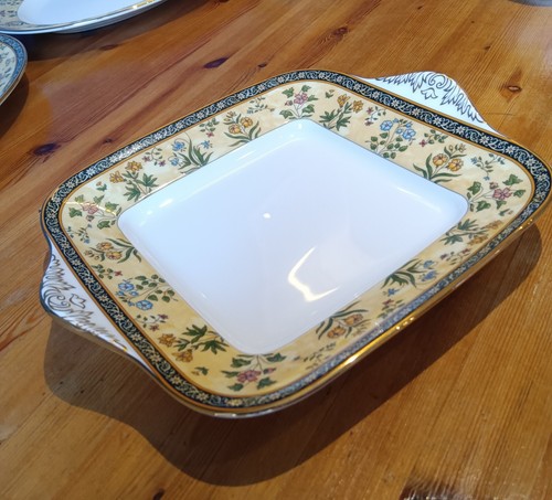 Wedgwood india dog eared - india, 11"