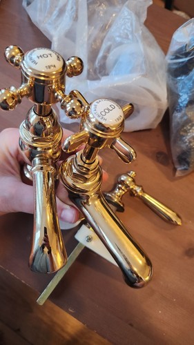 Taps - coloured),