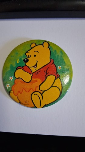Winnie the pooh - winnie,