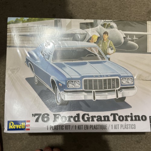 Brand new revell ford - 76, gran