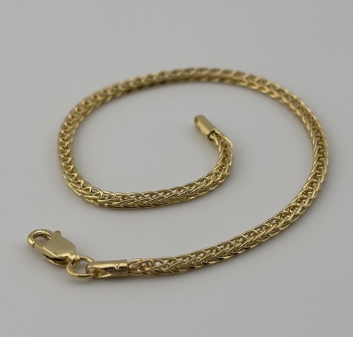9ct yellow gold square - 9ct,