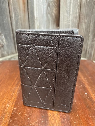 Brand new oakley leather - leather, slim