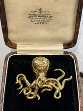 Vintage Gold Tone Octopus Brooch Pin Figural Marine Sea Life Rhinestone Eyes