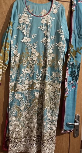 Pakistani suit - pakistani,