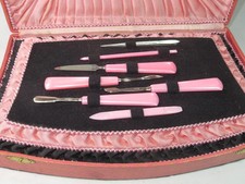 VINTAGE LADIES Pink Manicure