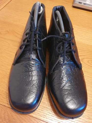 Bnib mens black grained - bnib,
