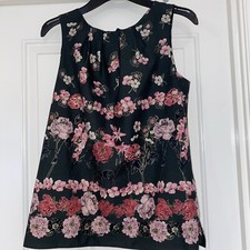 Size 10 ladies oriental style sleeveless top - red herring