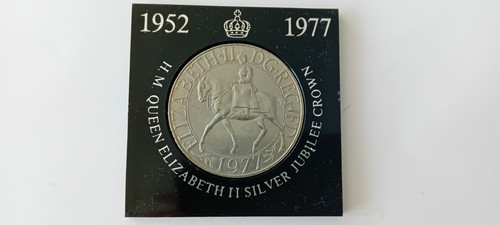 1977 qell silver jubilee crown - silver,