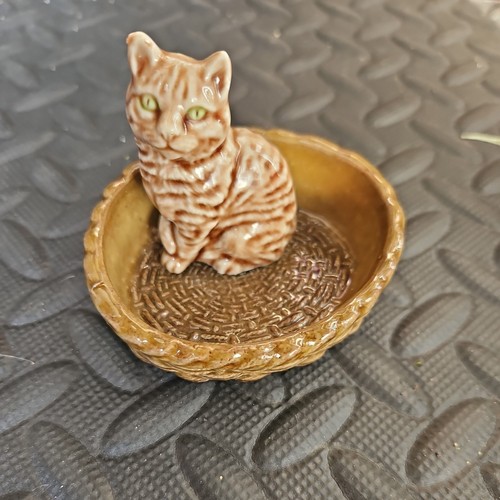 Wade pottery england green - wade,