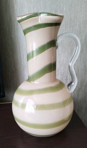 Cream with green multi - cream,
