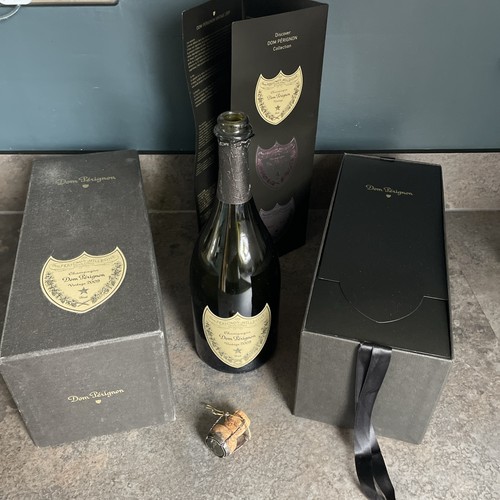 Dom perignon champagne - perignon, vintage