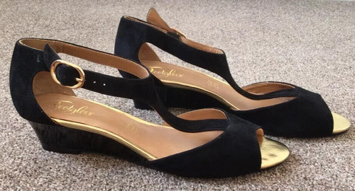 Black suede leather wedge heel - black,