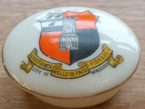 Lovely vintage crested china - lovely,