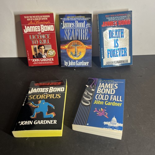 James bond 007 cold - cold, fall