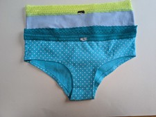 Ex catalogue Knickers Size 8, Pack Of 2. Lace Top. 1 Plain, 1 Polka Dot.