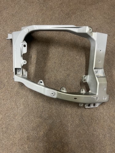 Land rover defender l663 front - rover,