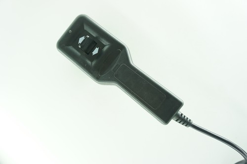 Button pin hand - hand, remote