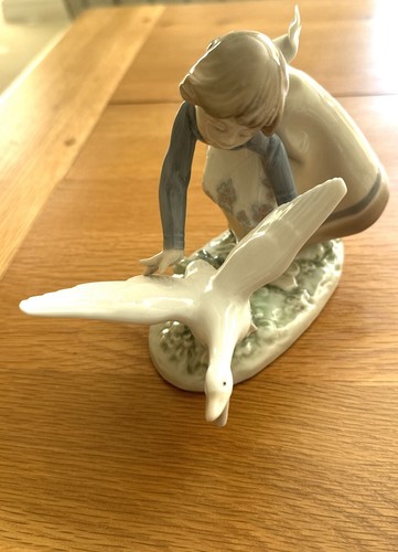 Lladro vintage wild goose - lladro,