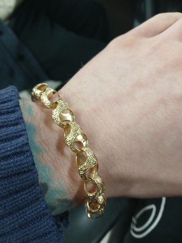 Gold tulip belcher bracelet - gold,