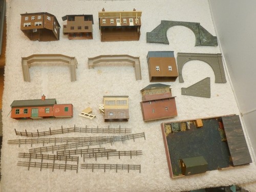 Scale buildings lot - scale,