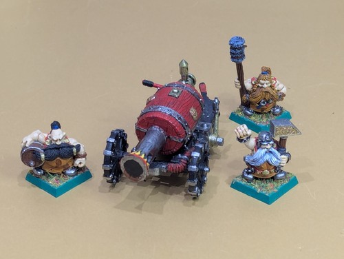 Dwarf flame cannon and crew - dwarf,