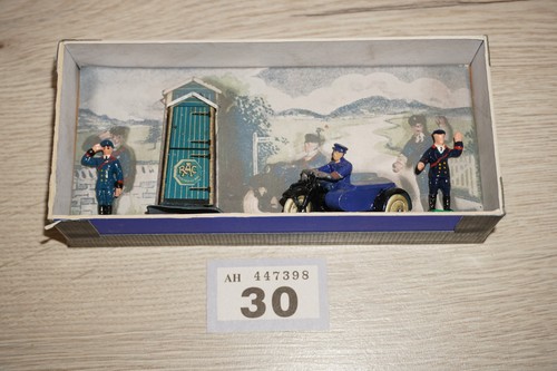 Dinky toys pre war - war, 43