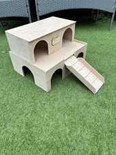 Guinea pig 2 Storey in and out
