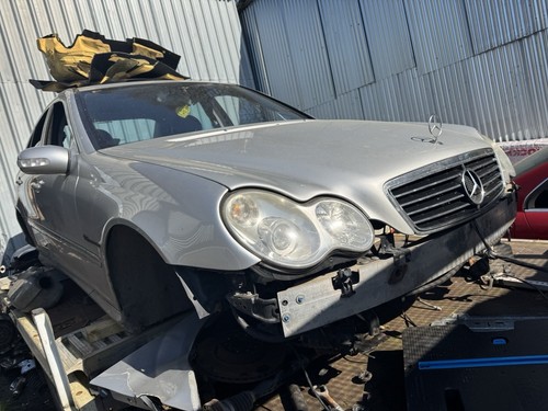 Mercedes c32 kompressor amg - mercedes,