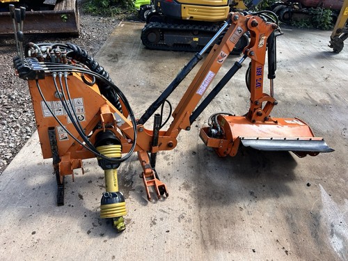 Seima compact tractor hedge - seima,