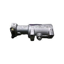 Toyota Auris brake master