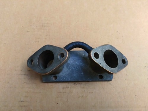 Triumph twin carb inlet - ,
