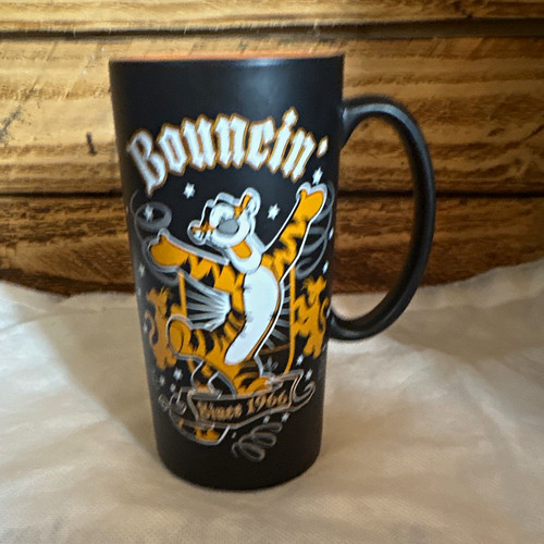 Disney tigger bouncin since - tigger,