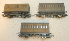 Hornby 4 Wheel Coach x 3 -