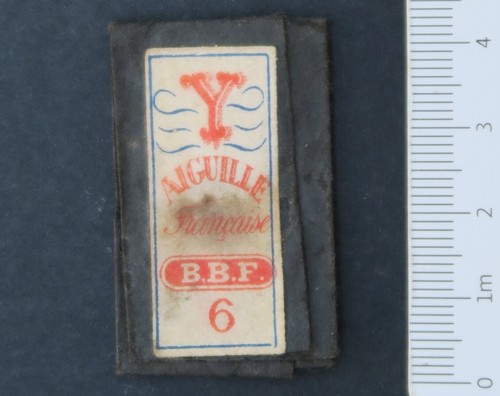 Antique needle case - antique, y-needle