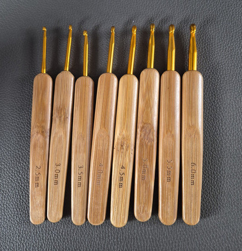Bamboo handle crochet hooks - bamboo,