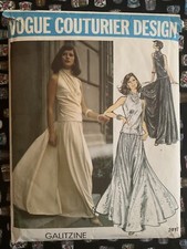 Vtg. *ORIGINAL* Vogue