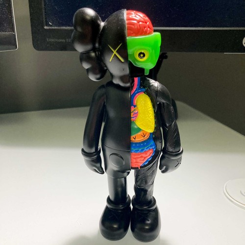 Kaws companion open edition - open,