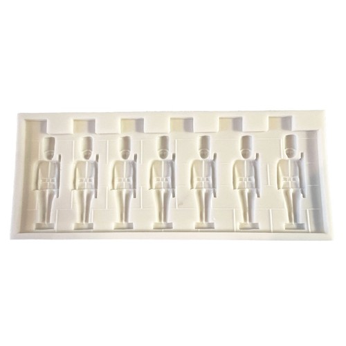 Beefeaters royal soldiers - royal,