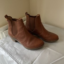 El Naturalista Lady Sylvan