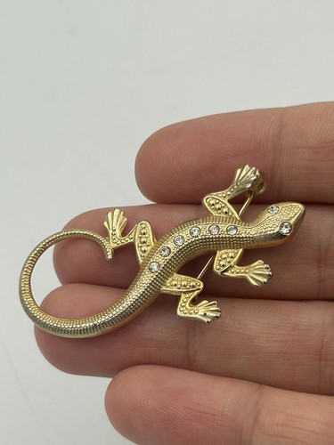 Vintage gold tone lizard - tone,