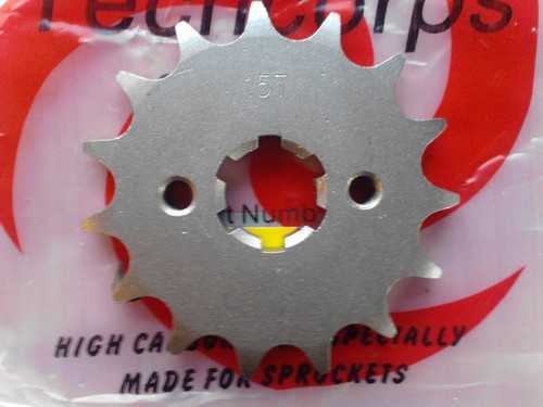 Front sprocket 15t - 15t, fits