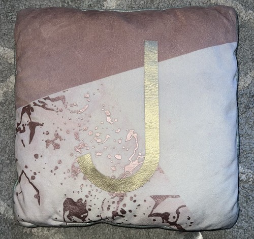 Initial small cushion - j,