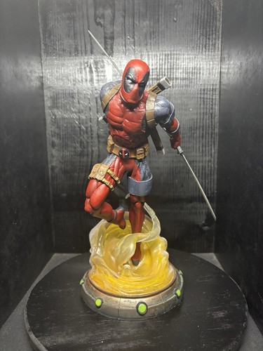 Marvel deadpool pvc diorama - pvc,